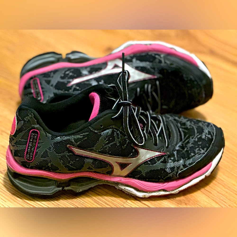 Mizuno Wave Creation 15 shoes